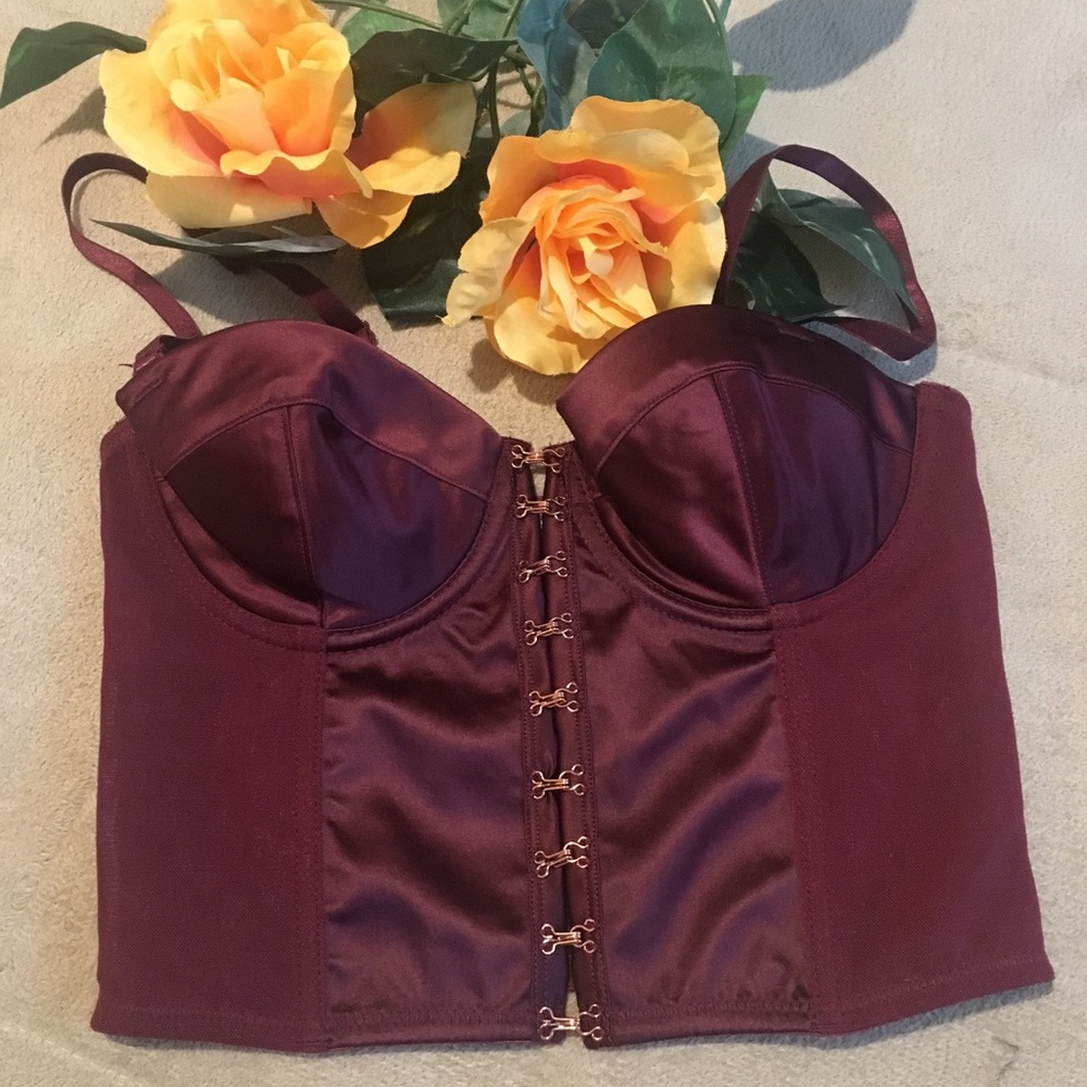 F21- Crop Top Bustier